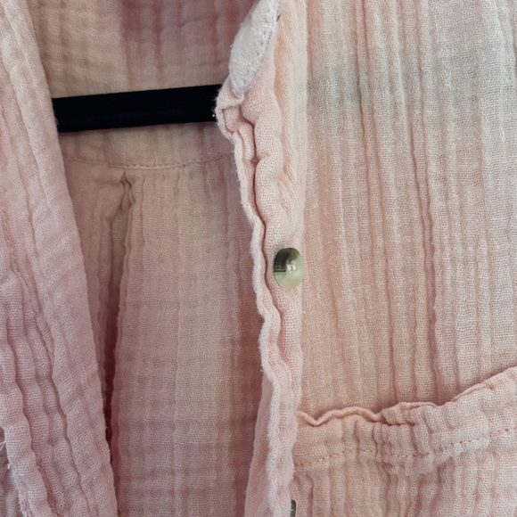 Japna Women's Coral Button-Down Shirt - Picture 3 of 10